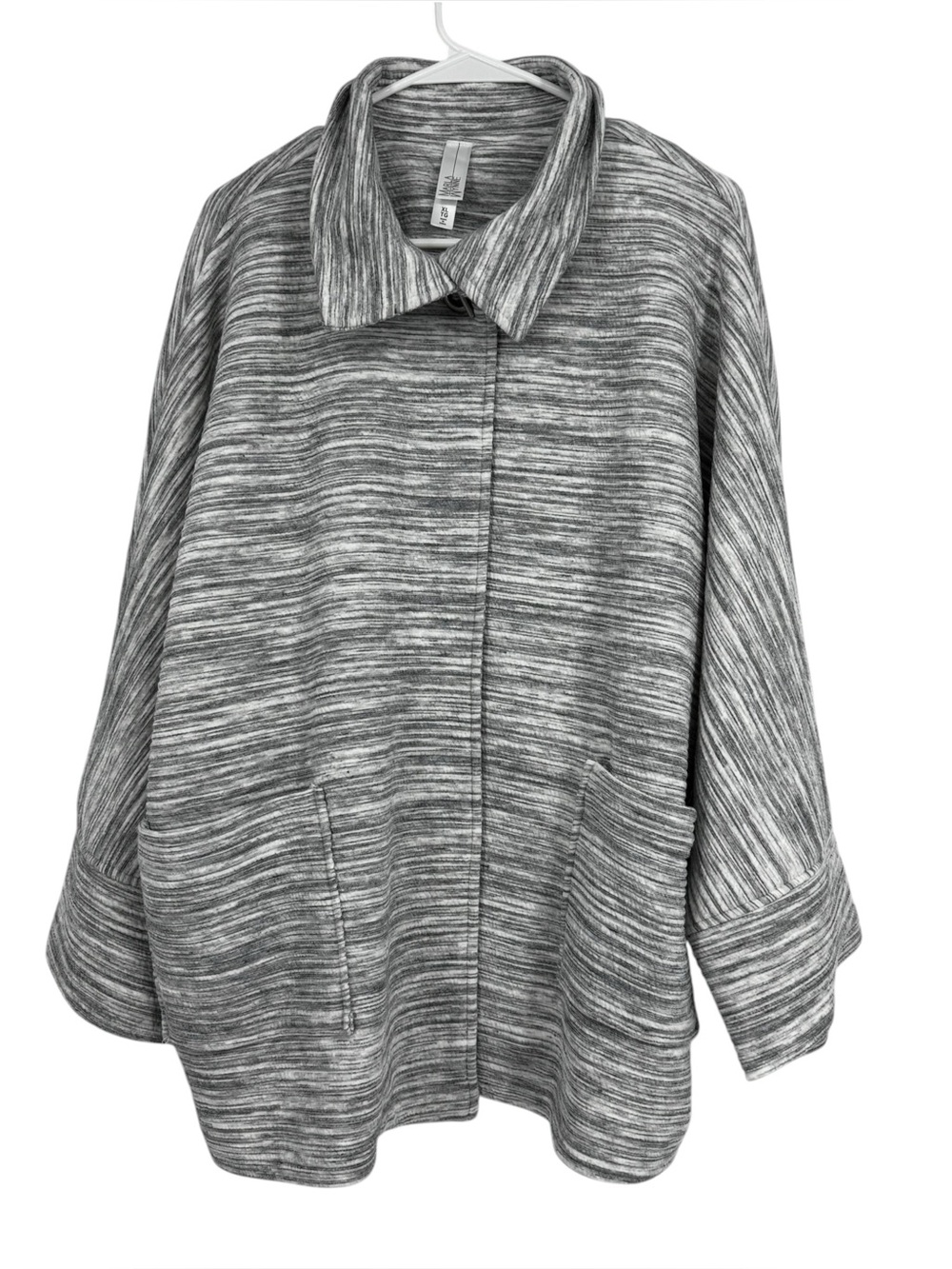 Marla Wynne Size XL White Black Cardigan Jacket w One Toggle at Neck Closure
